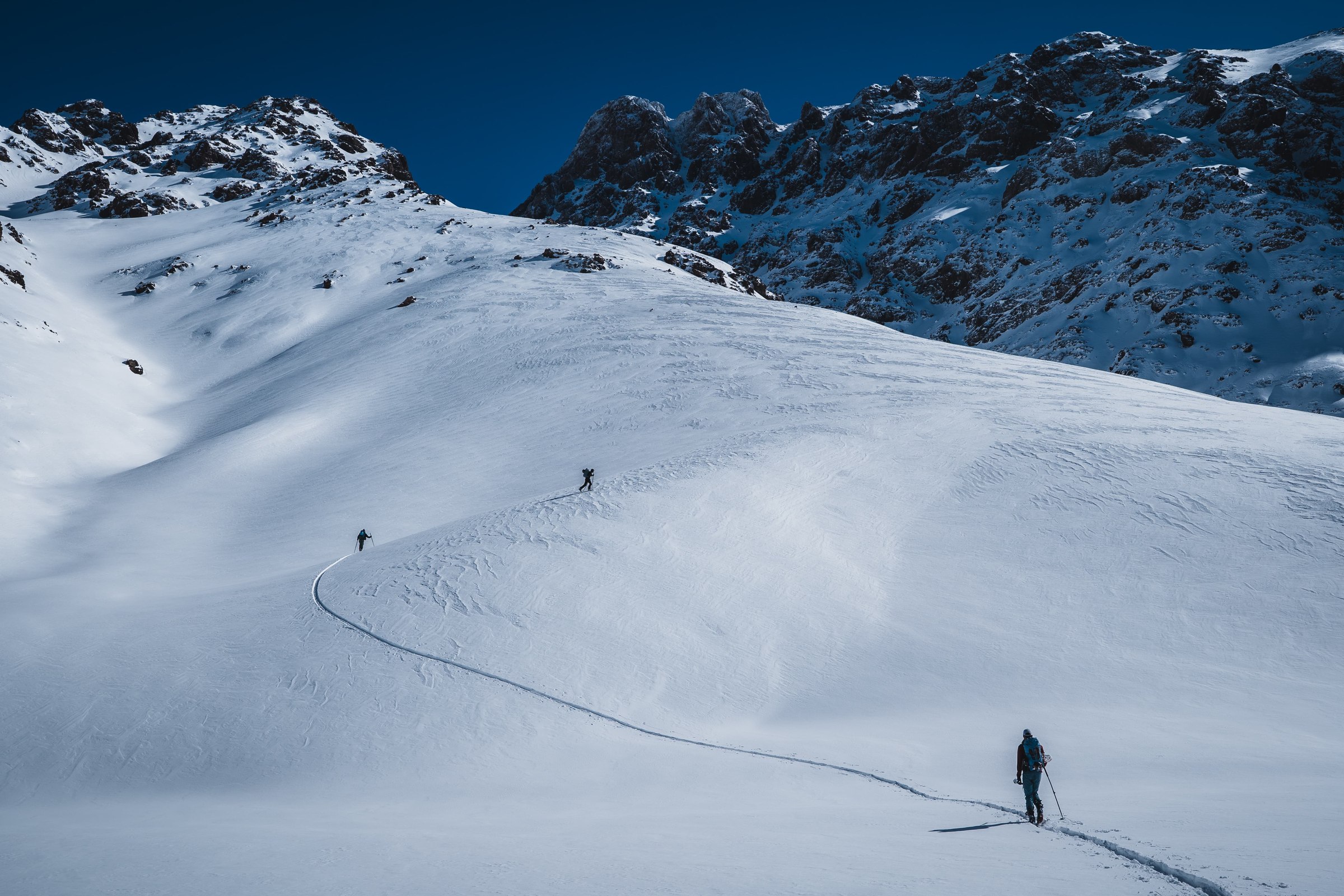 Ski de randonnee et paysage d altitude dans le massif du Toubkal, Haut Atlas marocain