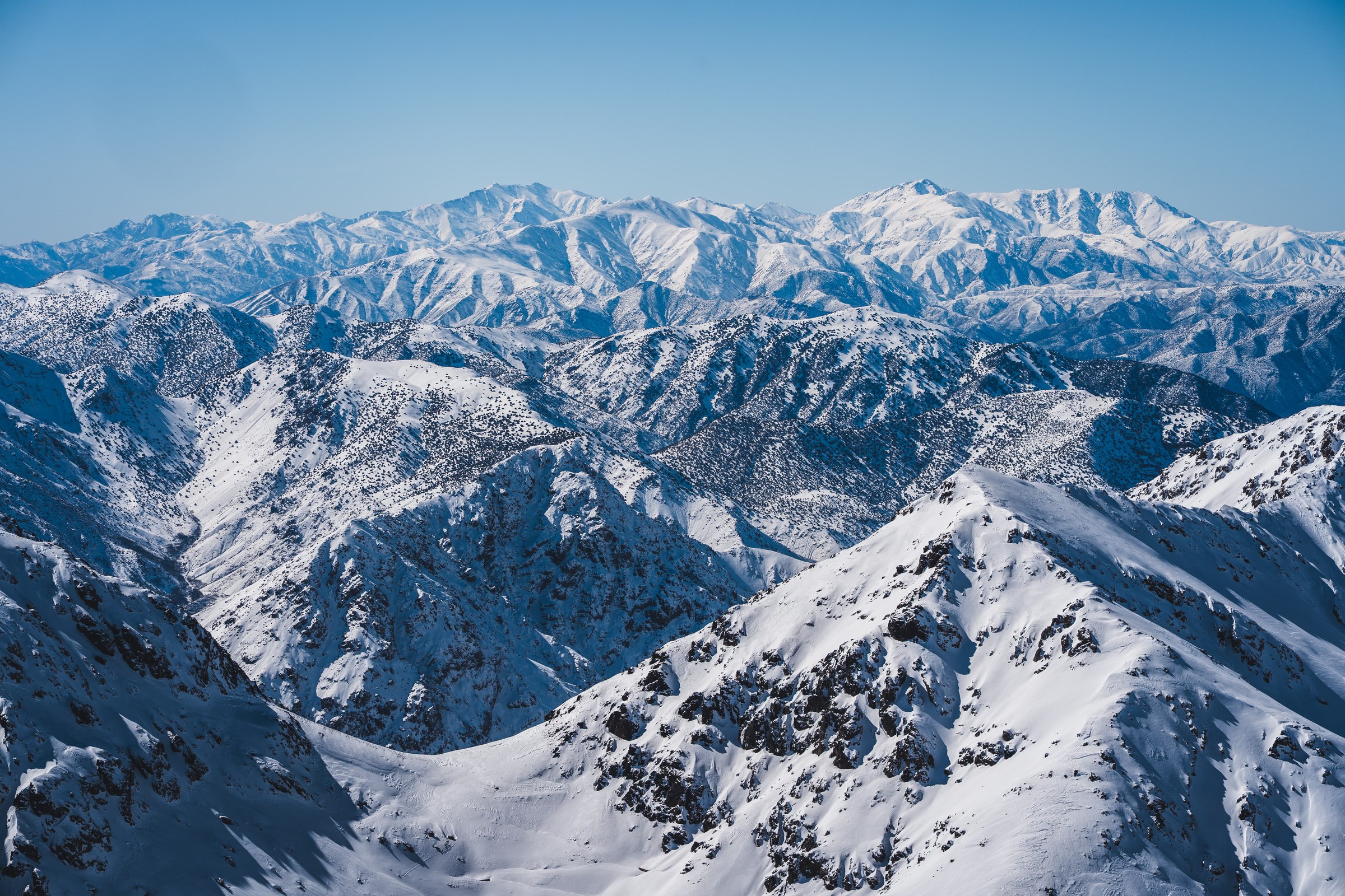 Ski de randonnee et paysage d altitude dans le massif du Toubkal, Haut Atlas marocain