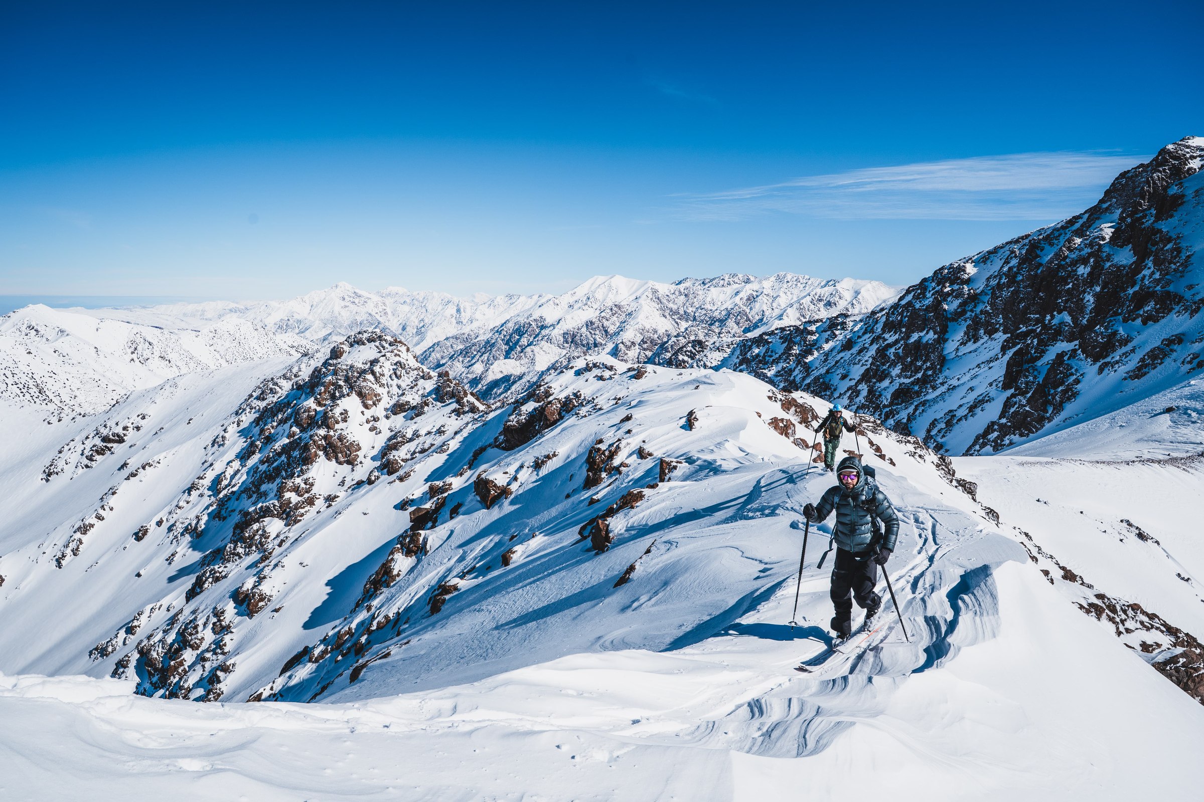 Ski de randonnee et paysage d altitude dans le massif du Toubkal, Haut Atlas marocain
