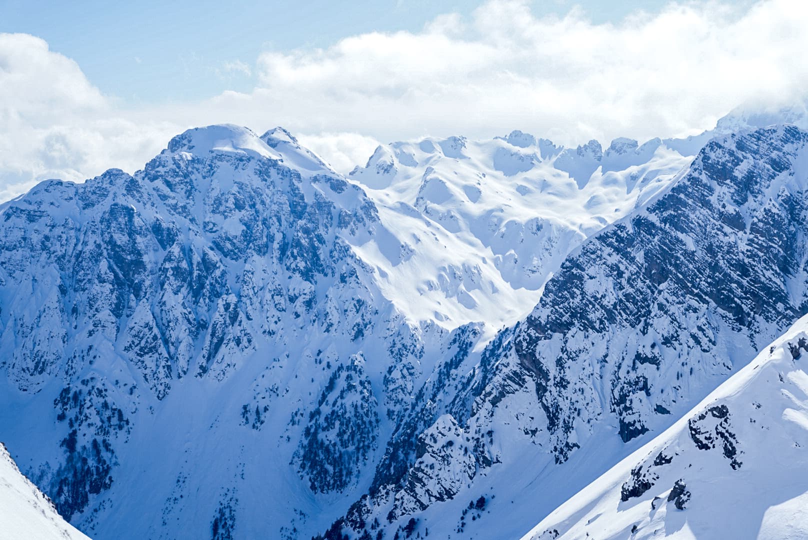 Traversée à ski des Prokletije, entre Albanie, Monténégro et Kosovo.