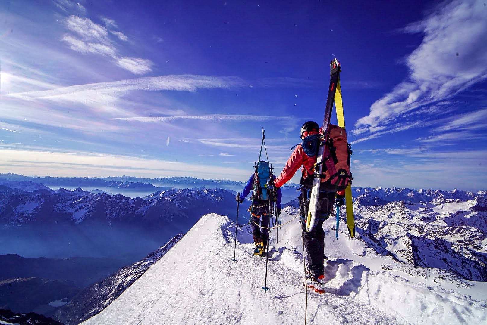 Voyage ski de randonnée en itinérance dans les Alpes